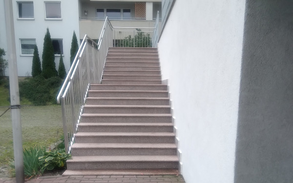 Remont schodów zakończony